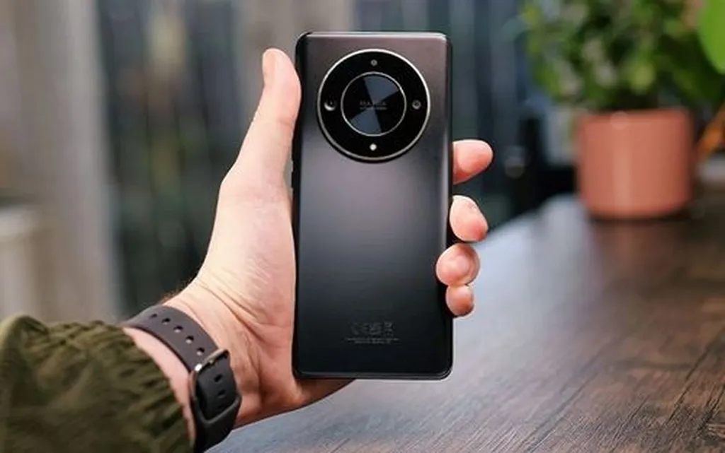 آنر مجیک 7 لایت با باتری غولپیکری همراه خواهد شد