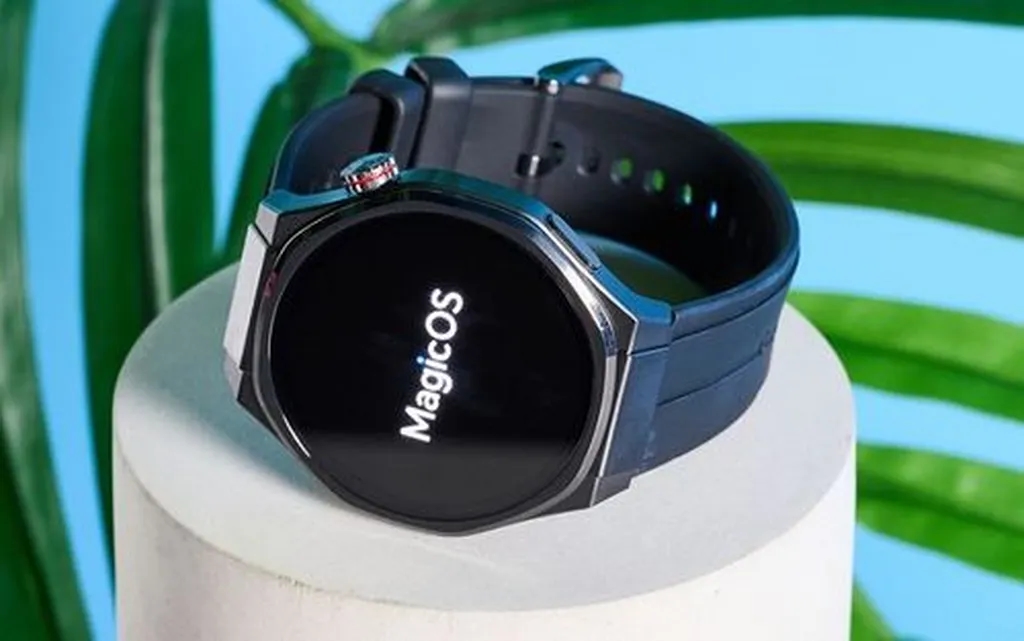 ساعت هوشمند آنر Watch 5 Ultra با بدنه تیتانیومی معرفی شد