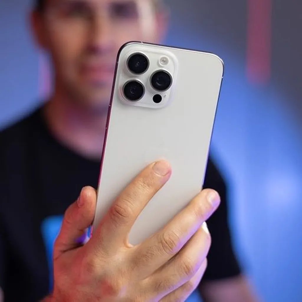 افزایش عمر باتری آیفونهای OLED؛ ترفندهای شگفتانگیزی که نمیدانستید