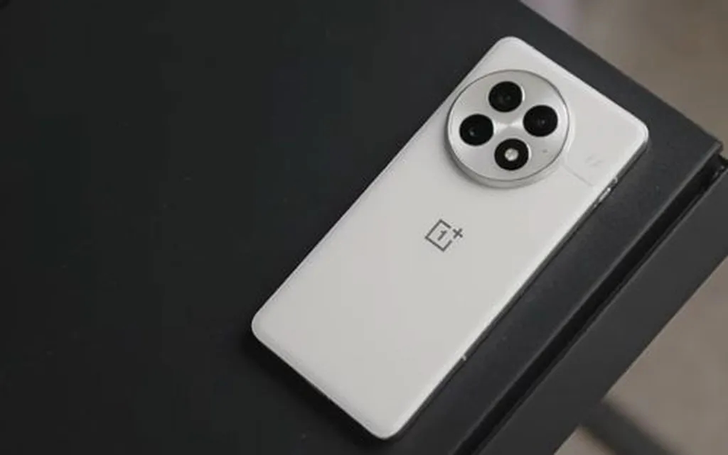 عملکرد بینظیر وان پلاس 13 و Ace 3V در رقابت با دیگر گوشیهای پرچمدار چینی