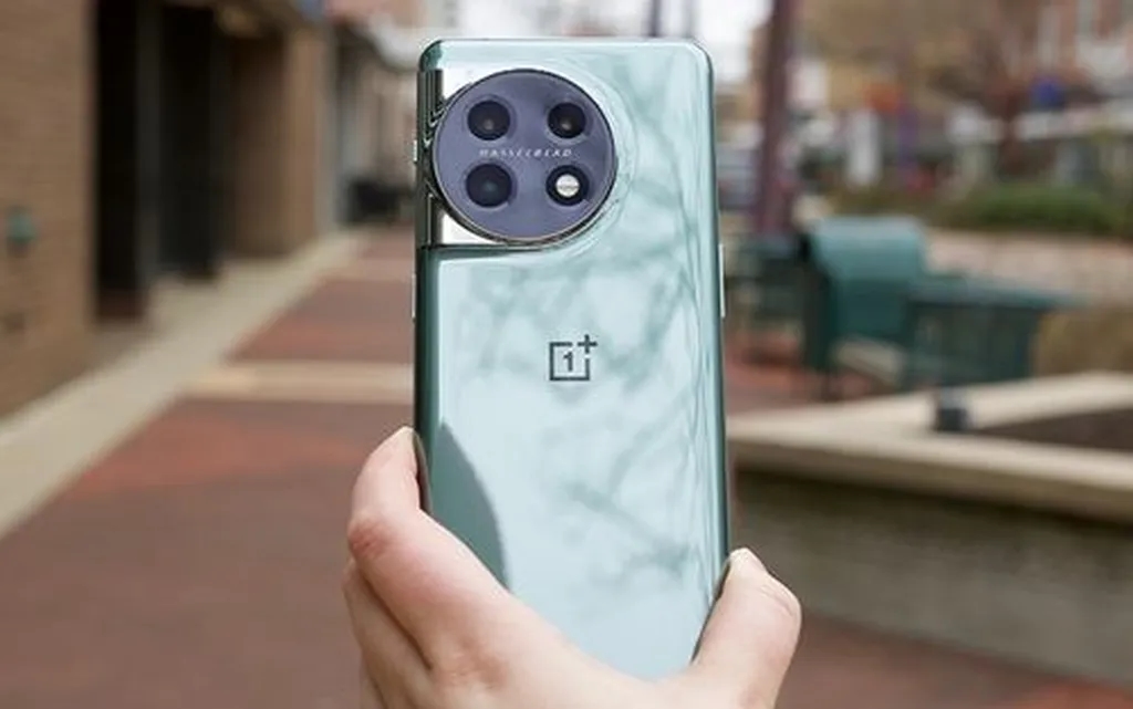 آپدیت اندروید 15 برای وانپلاس 11 در دسترس قرار گرفت