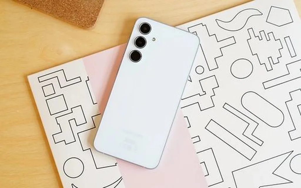 آپدیت One UI 8 برای لیست جدیدی از گوشیهای سامسونگ منتشر شد