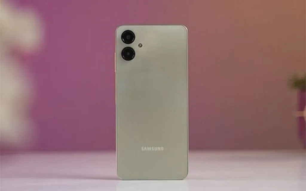 گلکسی A06 5G با One UI 7 و پشتیبانی نرمافزاری چهارساله معرفی شد