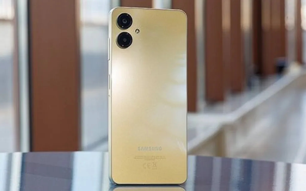 گوشی اقتصادی سامسونگ با تراشه مدیاتک عرضه میشود