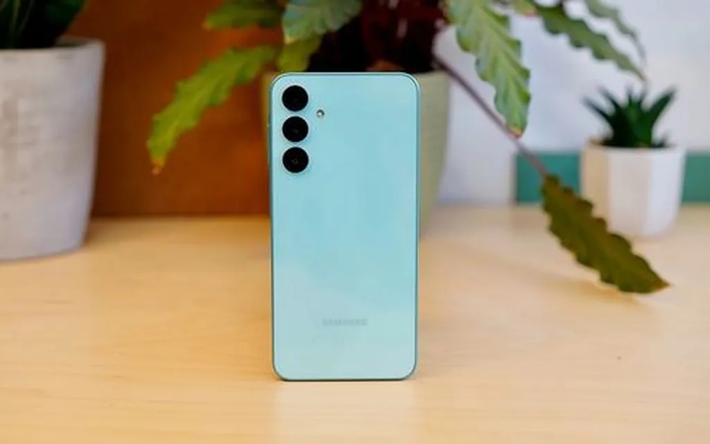 سامسونگ احتمالاً به زودی از گلکسی F16 رونمایی خواهد کرد