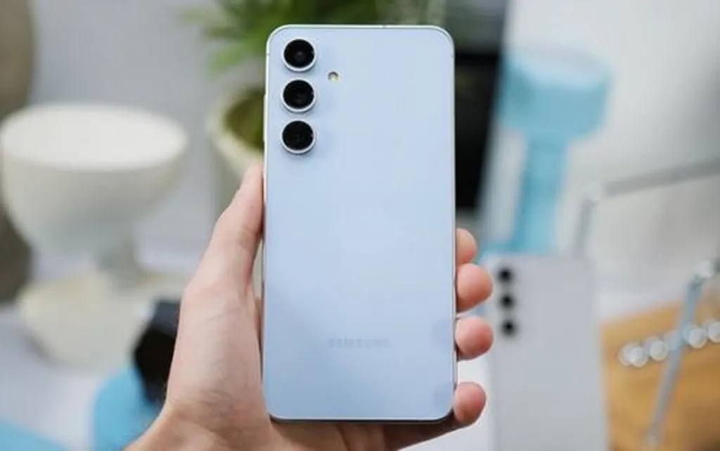 زمان انتشار آپدیت One UI 7 برای گلکسی S24 FE فاش شد