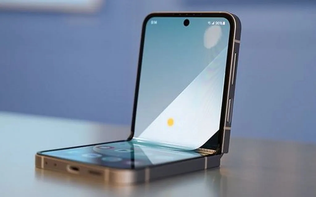 بازار گوشیهای تاشو افت پیدا کرده است