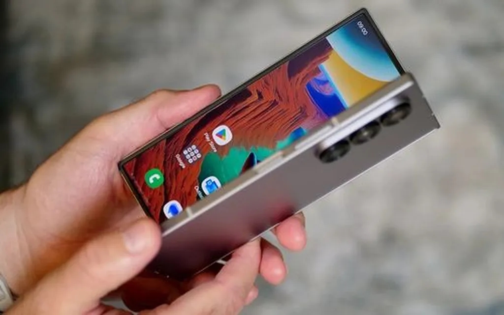 گلکسی زد فولد 7 به باریکترین تاشدنی سامسونگ بدل میشود