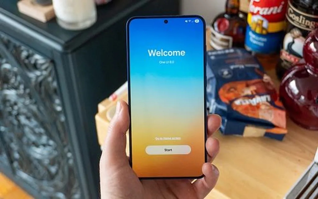 بتای One UI 8 به زودی برای گوشیهای بیشتری از سامسونگ عرضه خواهد شد
