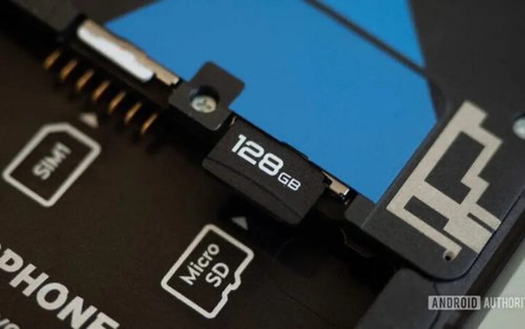 هرآنچه که باید درباره استفاده از کارت حافظه در گوشیهای اندرویدی بدانید