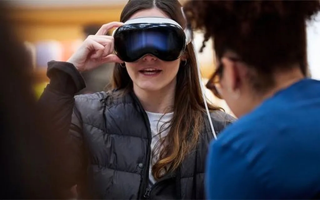 اپل برای طراحی نسخه اقتصادی ویژن پرو به سراغ سامسونگ میرود