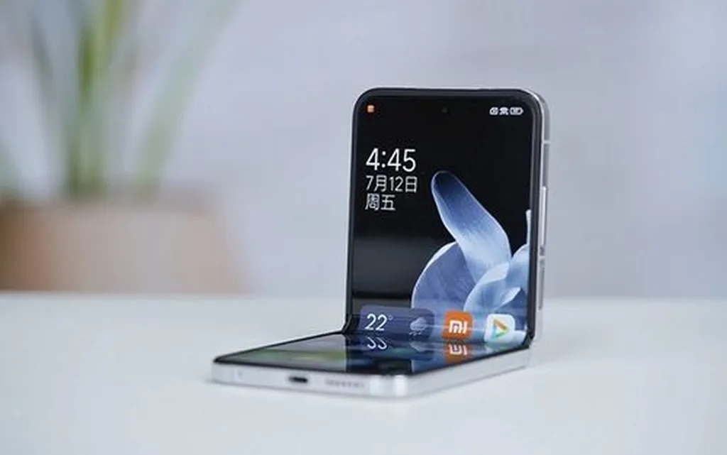 شیائومی میکس فلیپ 2 ظاهراً در سهماهه دوم سال 2025 معرفی میشود