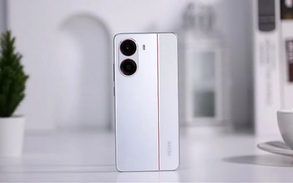 ردمی توربو 5 با تراشه مدیاتک و باتری حجیم روانه بازار میشود