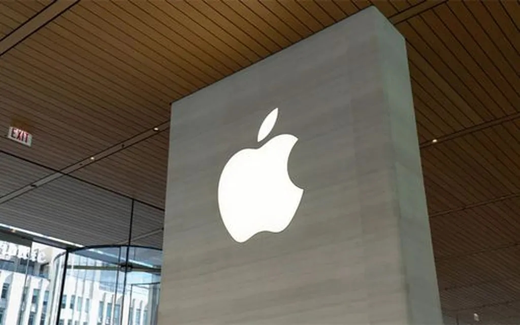 سامسونگ با این فناوری تاشو، راه آیفون فولد را هموار کرد