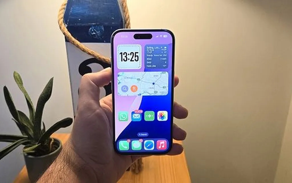 آیفون 17 و آیفون 17 ایر به نمایشگر 120 هرتزی مجهز میشوند