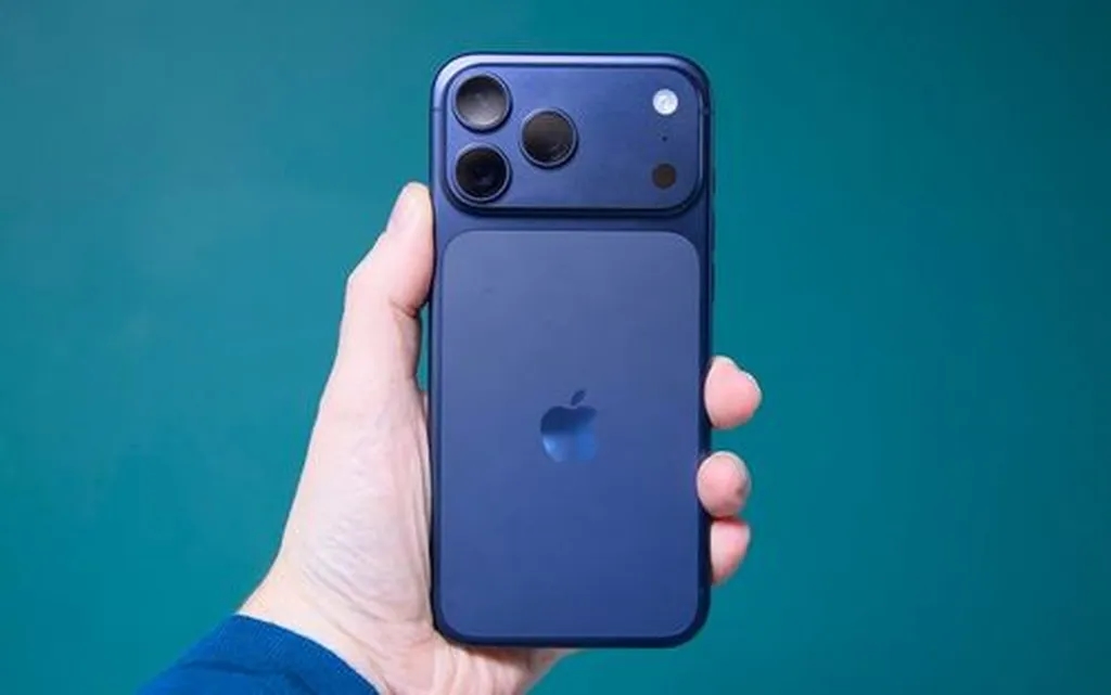 آیا آیفونهای جدید گرانتر میشوند؟ این گزارش پاسخ میدهد