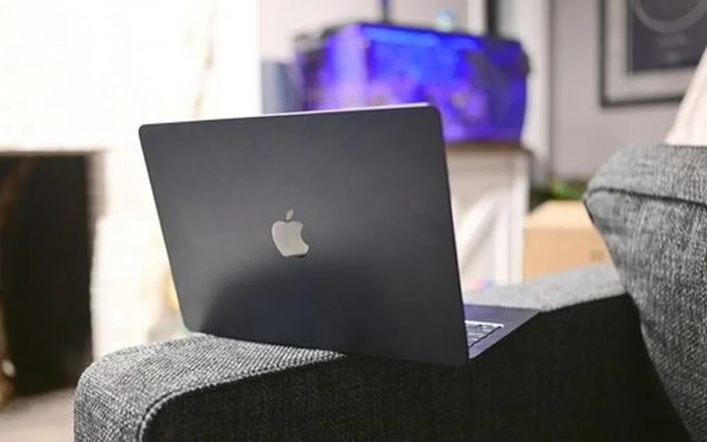 مکبوک جدید با تراشه آیفون در راه است؛ ارزانترین لپتاپ اپل!