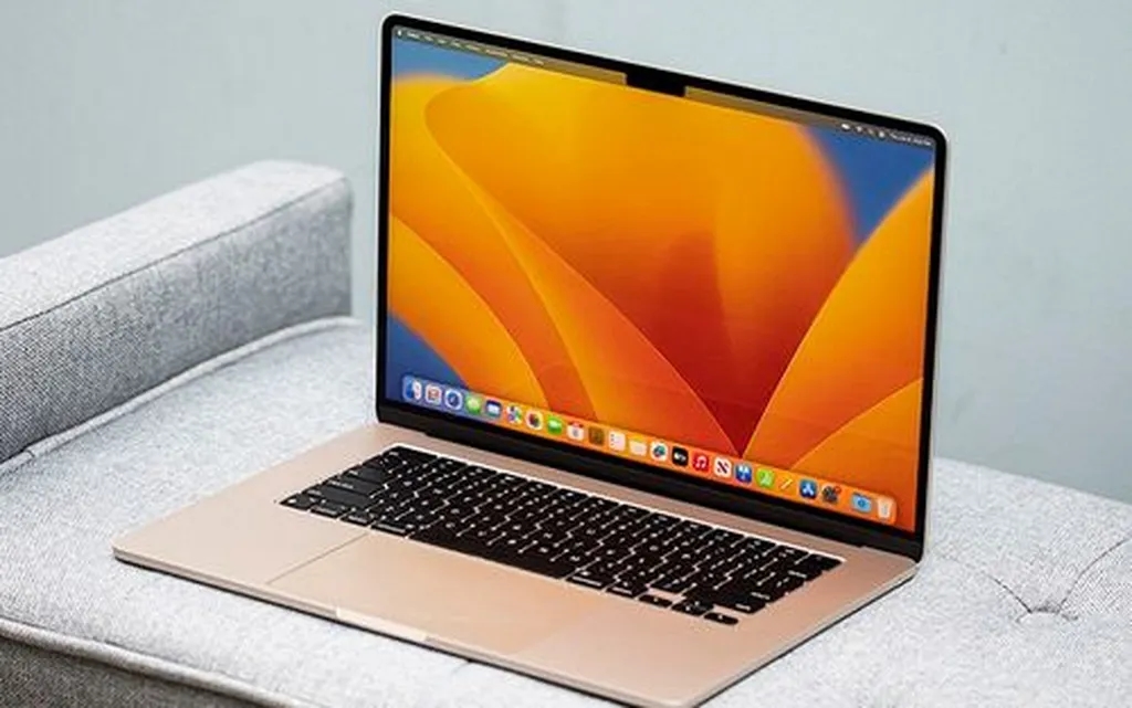 مک بوک ایر مجهز به پنل اولد با تاخیر عرضه میشود