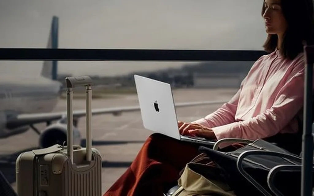 مک بوک پرو ۱۴ اینچی جدید با تراشه M5 رسماً معرفی شد