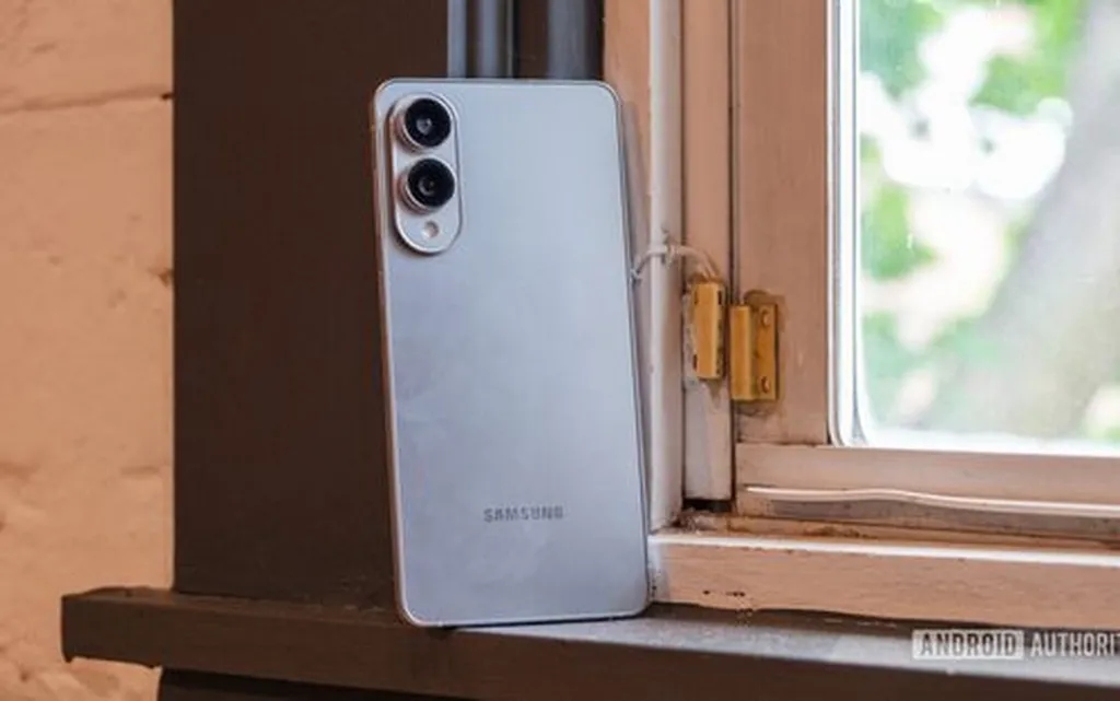 ۴ گوشی اندرویدی که میتوانند جایگزین گلکسی S25 اج باشند