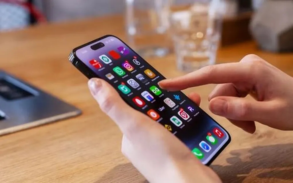 ۸ ترفند هوشمندانه برای استفاده سریعتر از آیفون