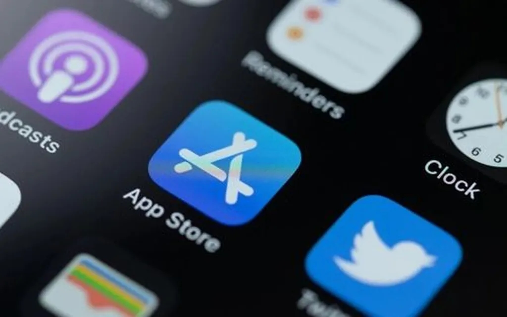 مشکل کمبود فضای ذخیره هنگام آپدیت آیفون در iOS 26 حل میشود