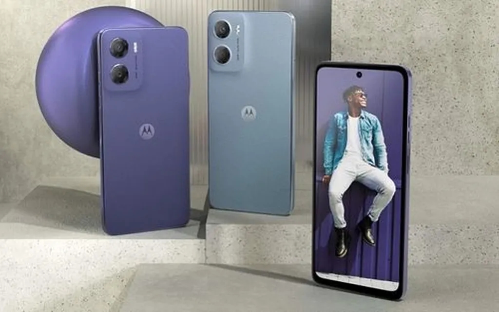 موتورولا از گوشی ارزانقیمت Moto E15 رونمایی کرد