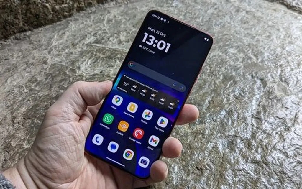 رندرهای فاششده طراحی گوشی موتورولا Edge 60 را نشان میدهند