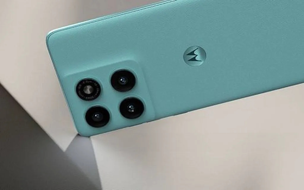 موتورولا Edge 60 Fusion معرفی شد؛ نمایشگر خمیده و گواهی IP69