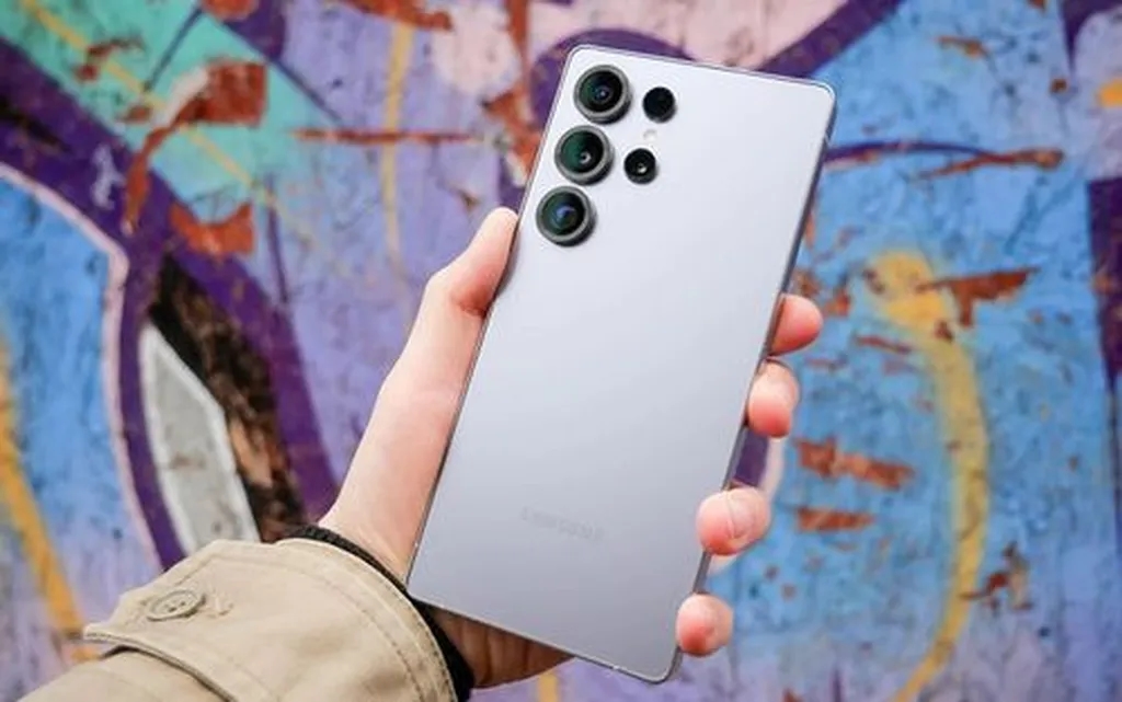 موج شایعات گلکسی S26 اولترا به راه است؛ طراحی گردتر و بدنه باریکتر