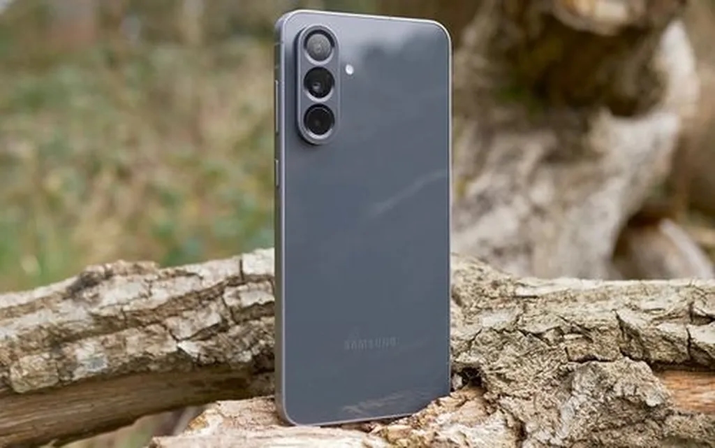 آیا قیمت گوشیهای میانرده سری گلکسی A افزایش پیدا میکند؟