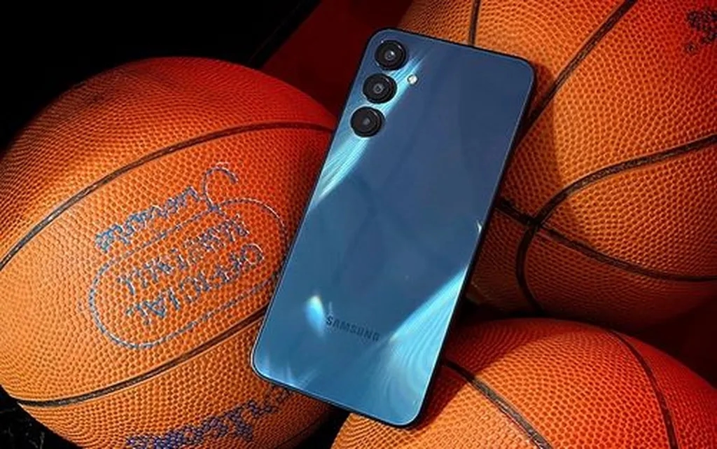 نسل جدید گوشی پرفروش سامسونگ به زودی عرضه میشود