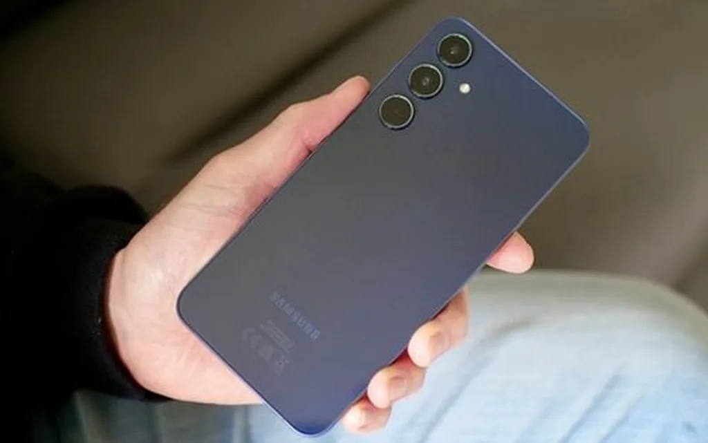 میانردههای جدید سامسونگ با پشتیبانی نرمافزاری 6 ساله عرضه میشوند