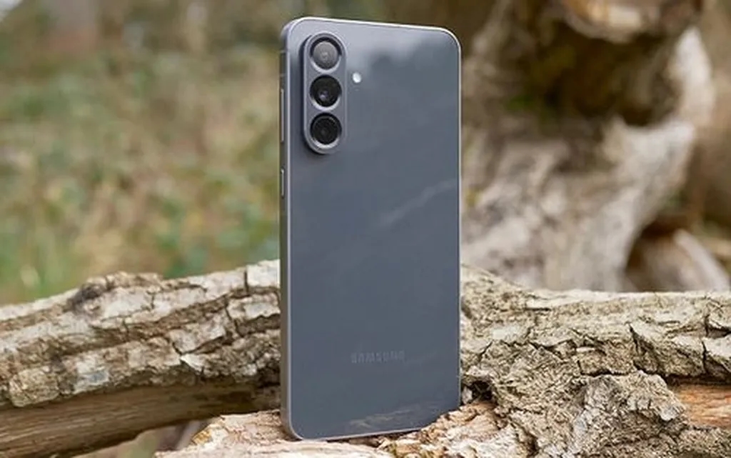 گلکسی A57 در راه است؛ با مشخصات میانرده جدید سامسونگ آشنا شوید