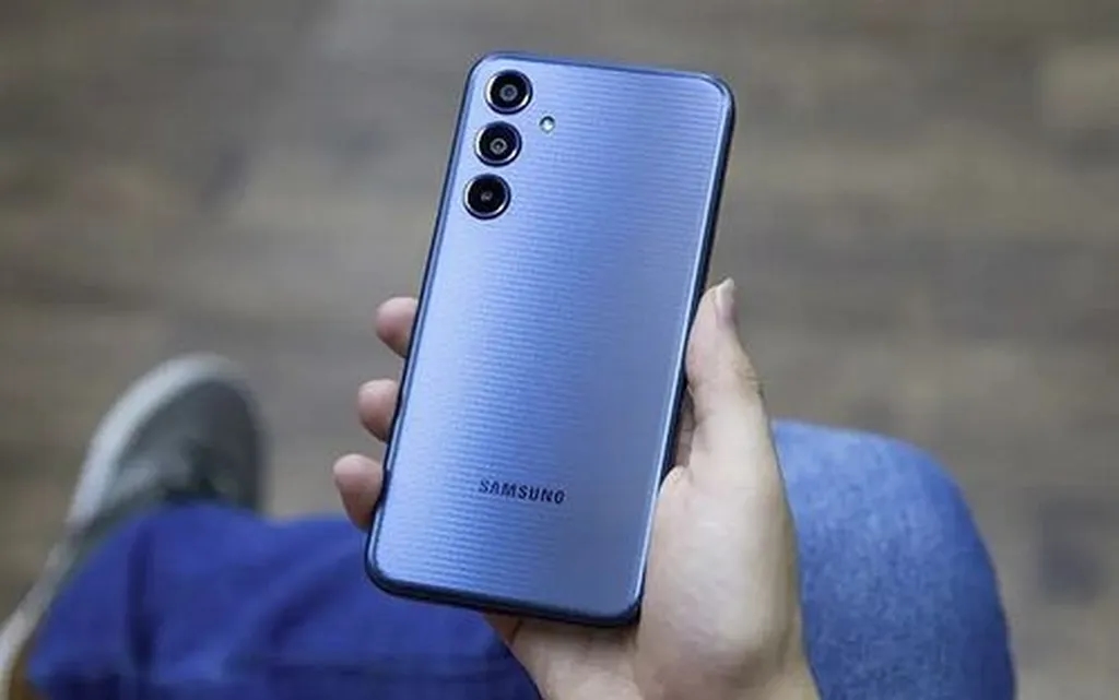 سامسونگ زمان رونمایی از گوشی گلکسی M36 را تایید کرد