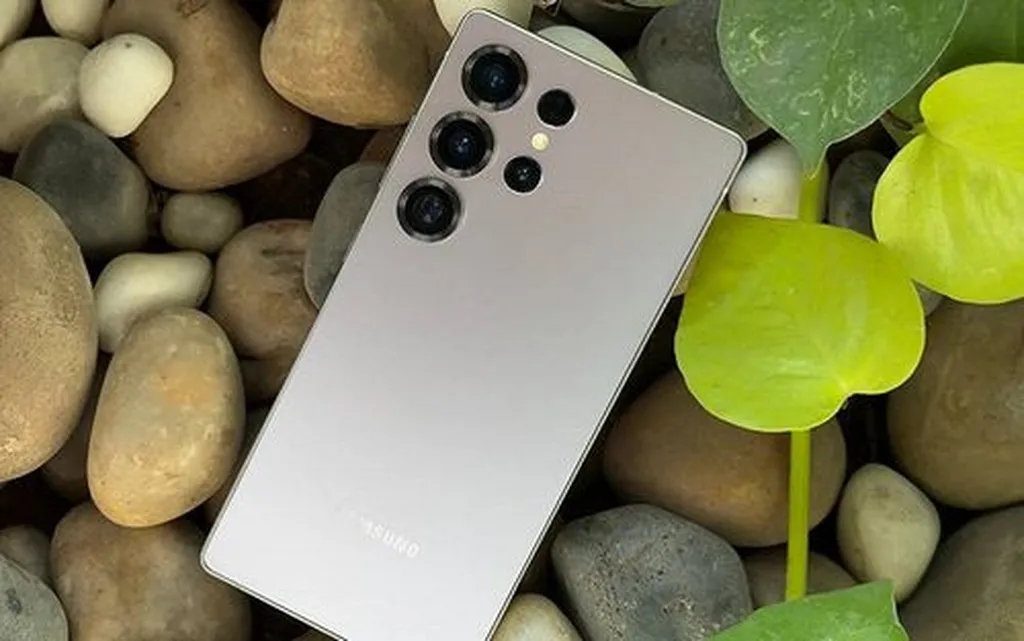 وان یوآی 8.5 قابلیت شارژ ۶۰ واتی را به گلکسی S26 اولترا اضافه میکند