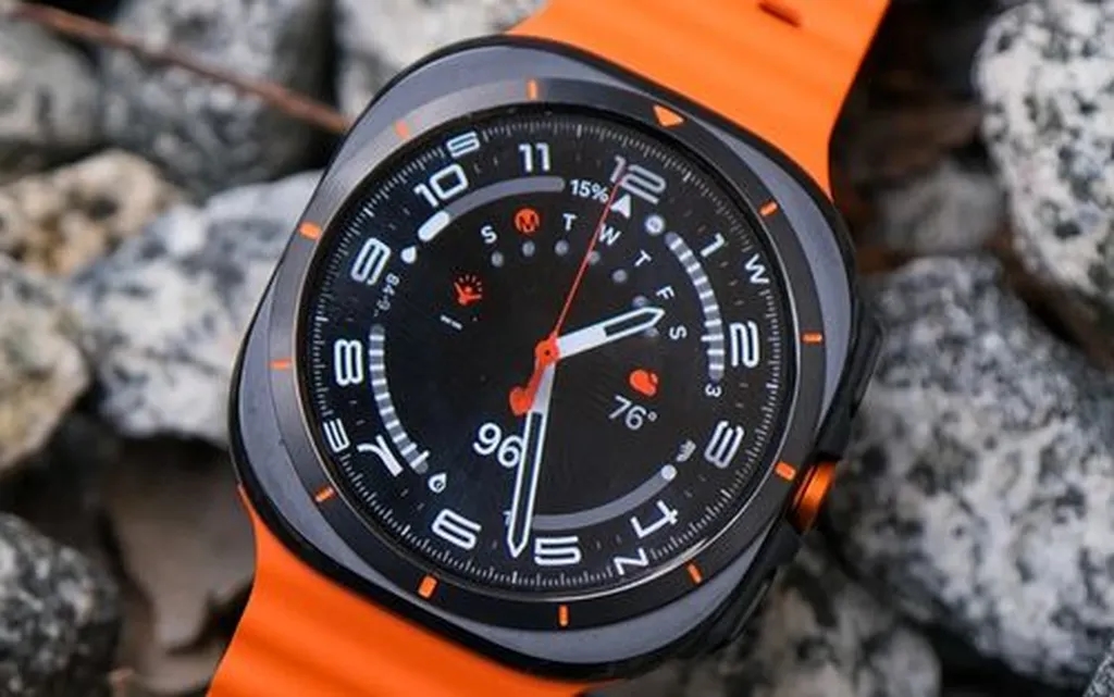 سامسونگ از نخستین ساعت مجهز به نمایشگر MicroLED پردهبرداری کرد