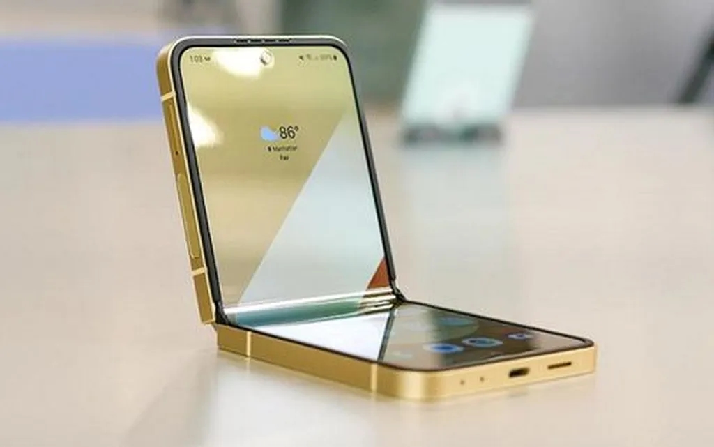 گلکسی زد فلیپ 7 سامسونگ در تصاویری رندری دیده شد