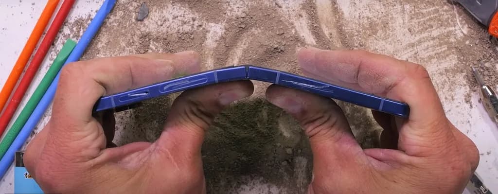 تست خمش گلکسی زد فلیپ ۷