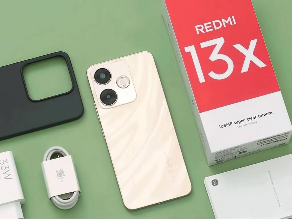 گوشی ردمی ۱۳ایکس به همراه جعبه و آداپتور