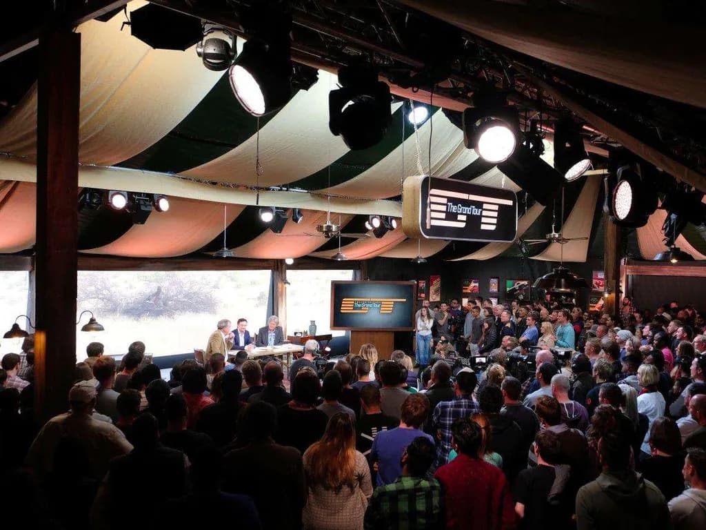 جرمی در توئیترش حسابی هم از تماشاچیان تشکر کرده و هم به تمجید و تعریف از ژوهانسبورگ پرداخته.