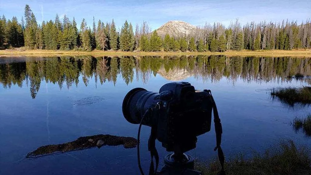 میتوان دوربین را در ارتفاع مناسب تثبیت کرد و ساعتها با همان تنظیمات عکاسی کرد.