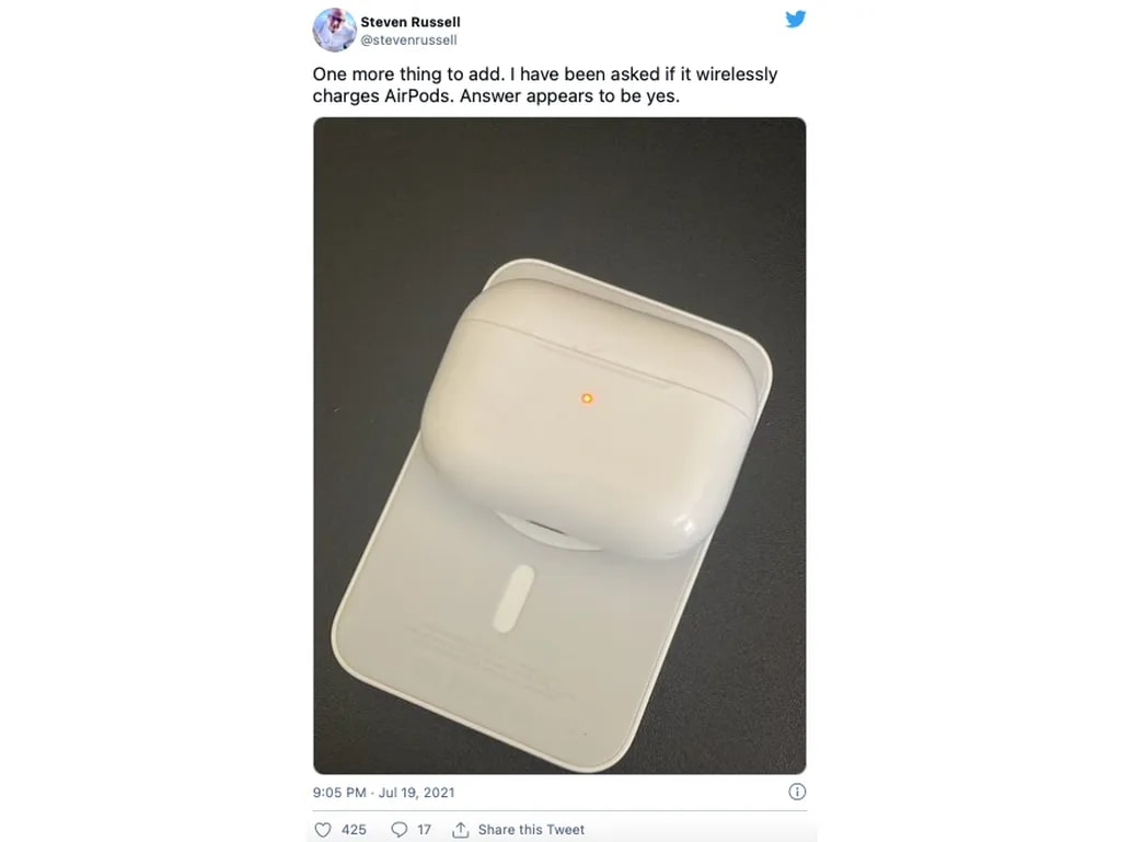 تصویری از شارژ شدن ایرپادز پرو با مگ سیف باتری پک اپل