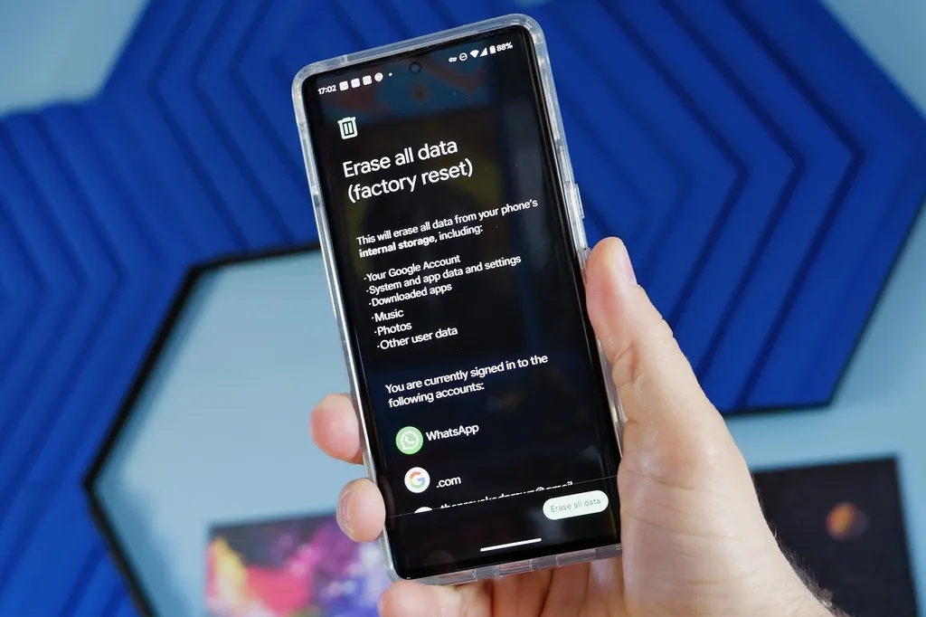 چگونه گوشی اندرویدی خود را فکتوری ریست کنیم؟