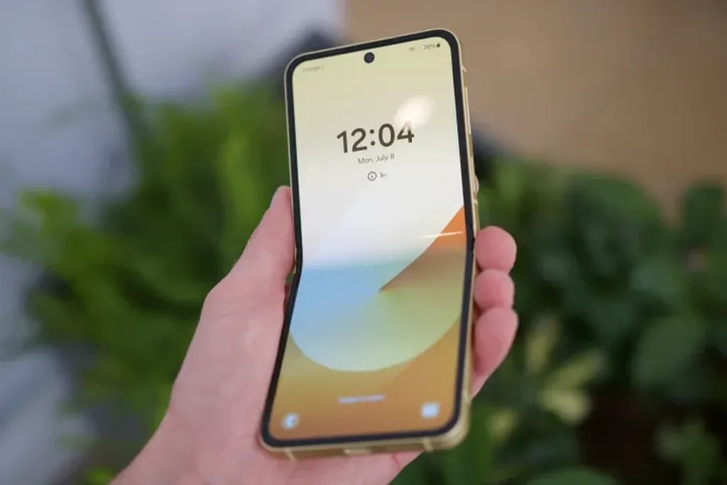 گلکسی زد فلیپ ۶