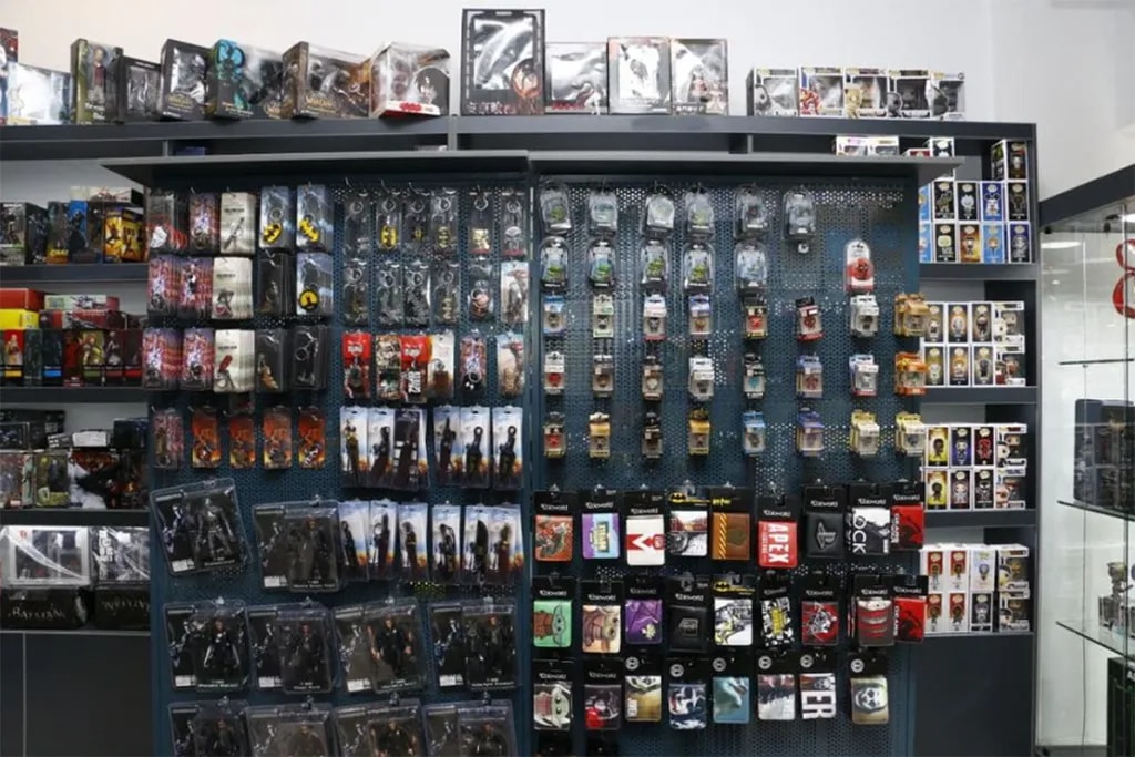 تنوع محصولات فروشگاه اکشن فیگور دالاران