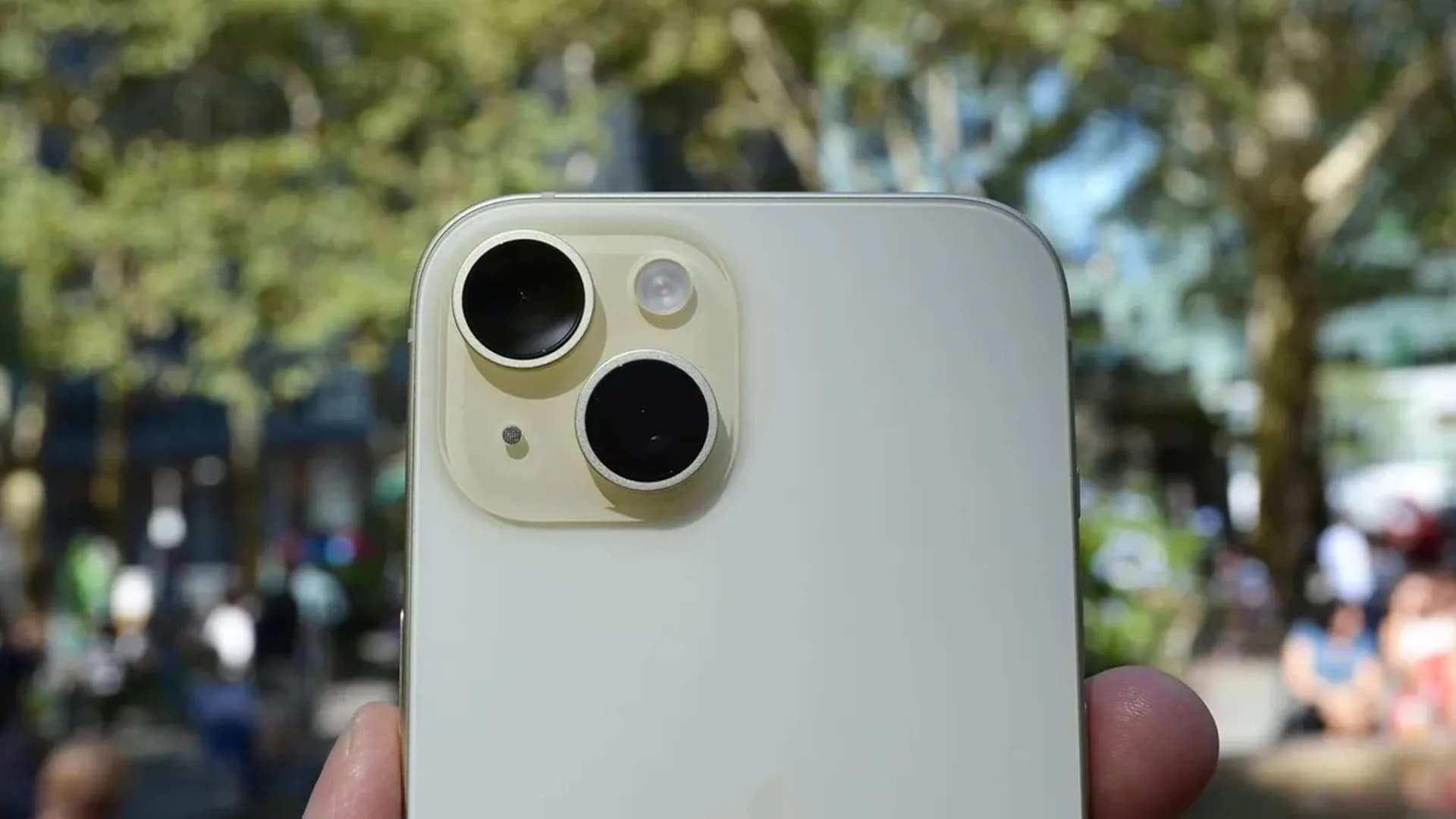 پردازش عکس با تنظیمات رنگ و نور