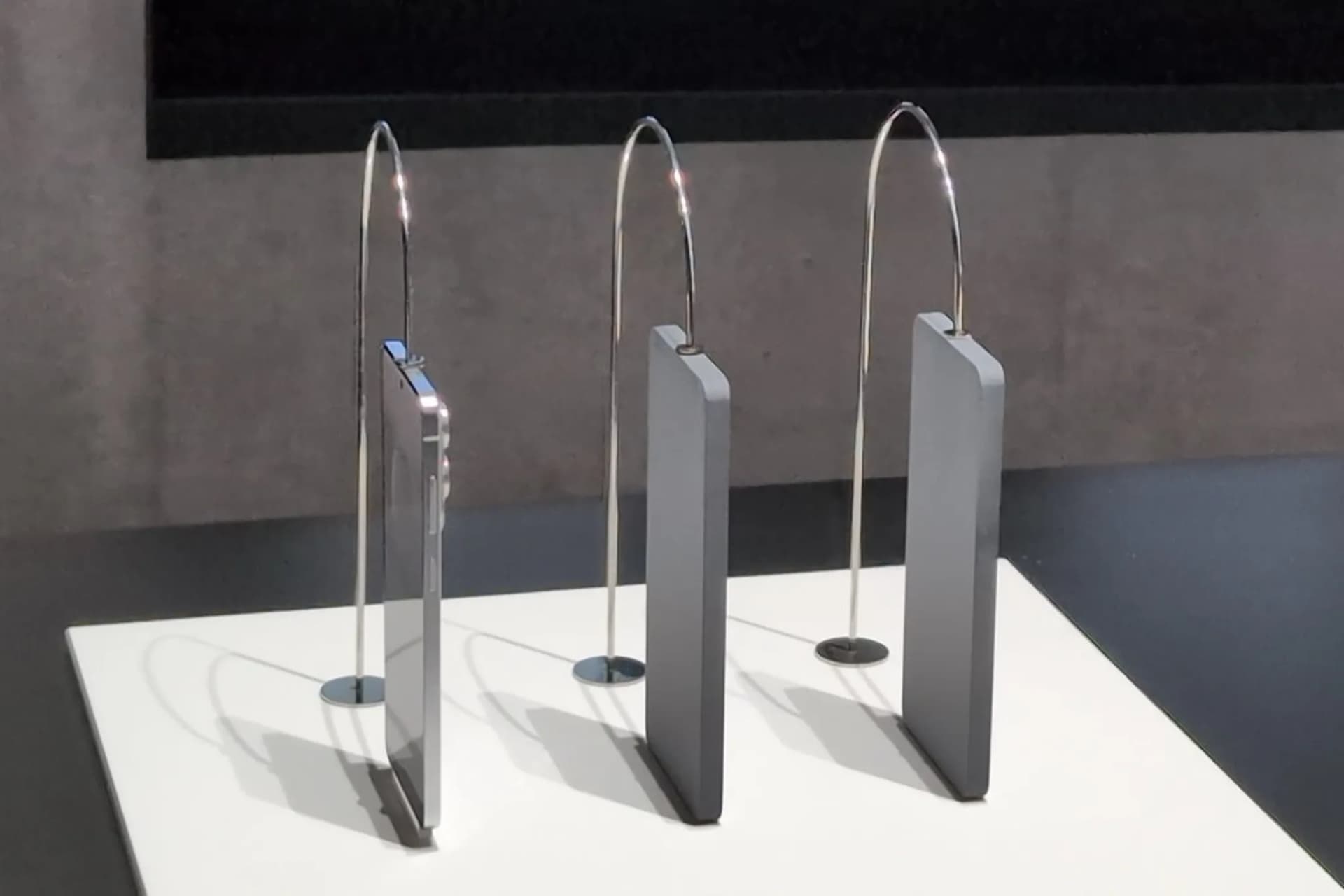 Galaxy-S25-Edge-prototype-Unpacked