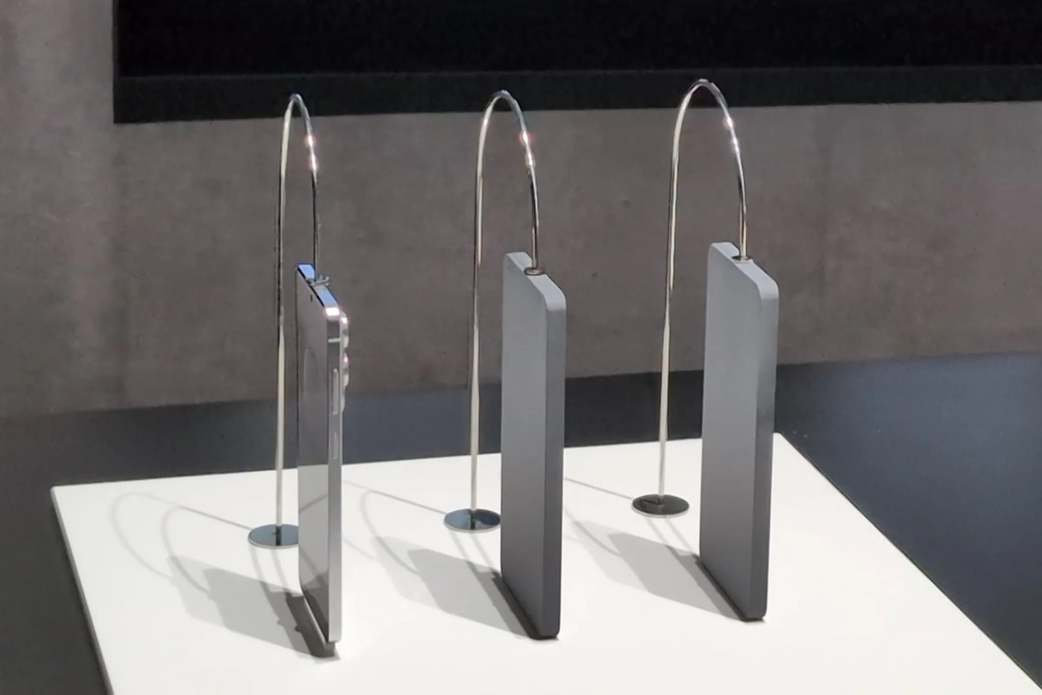 Galaxy-S25-Edge-prototype-Unpacked