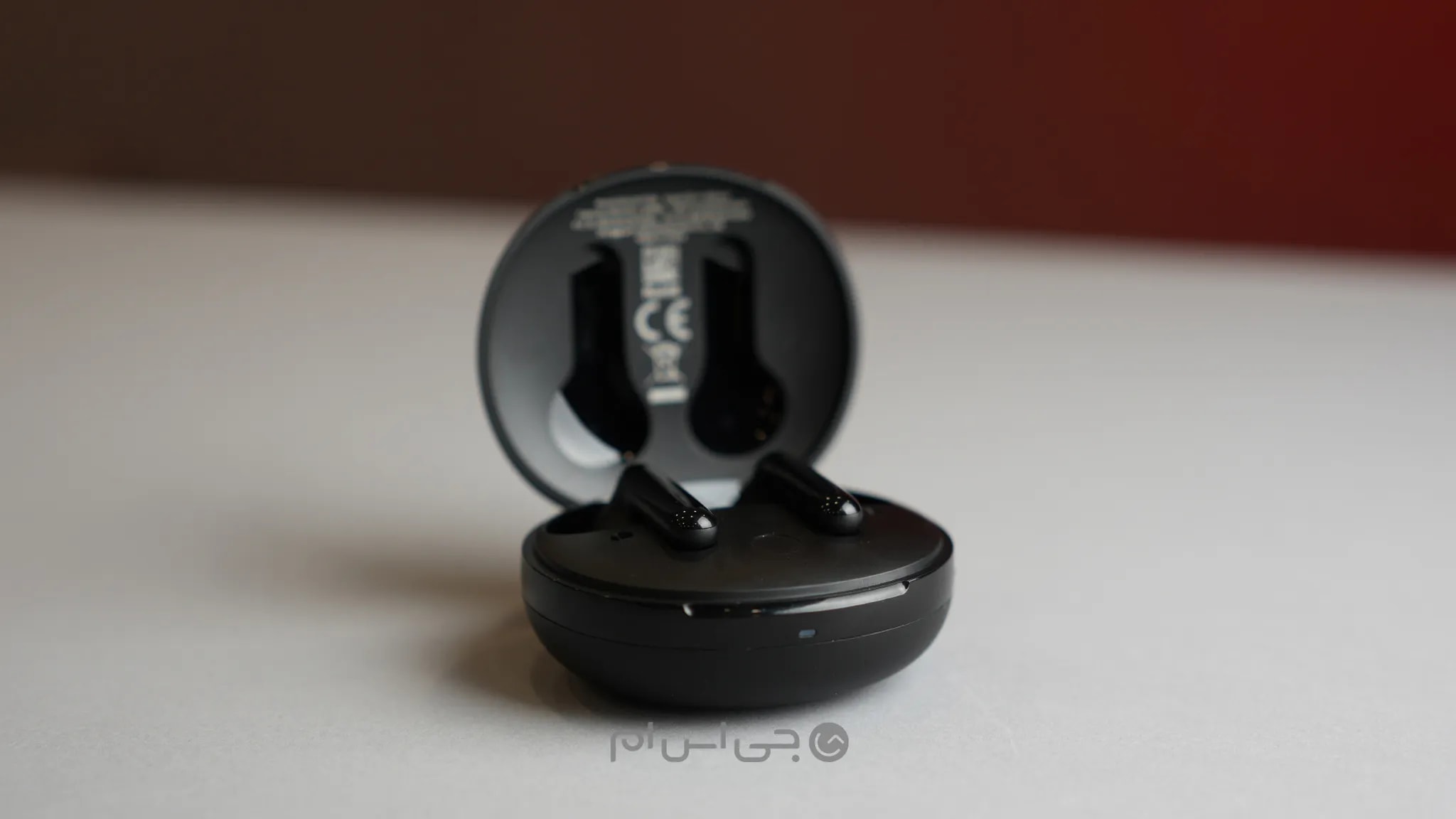 هدفونهای در حال شارژ QCY T13 ANC 2